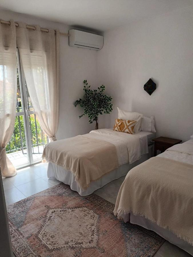 Nueva Nerja Pueblo Andaluz Casa Grafton Villa ภายนอก รูปภาพ